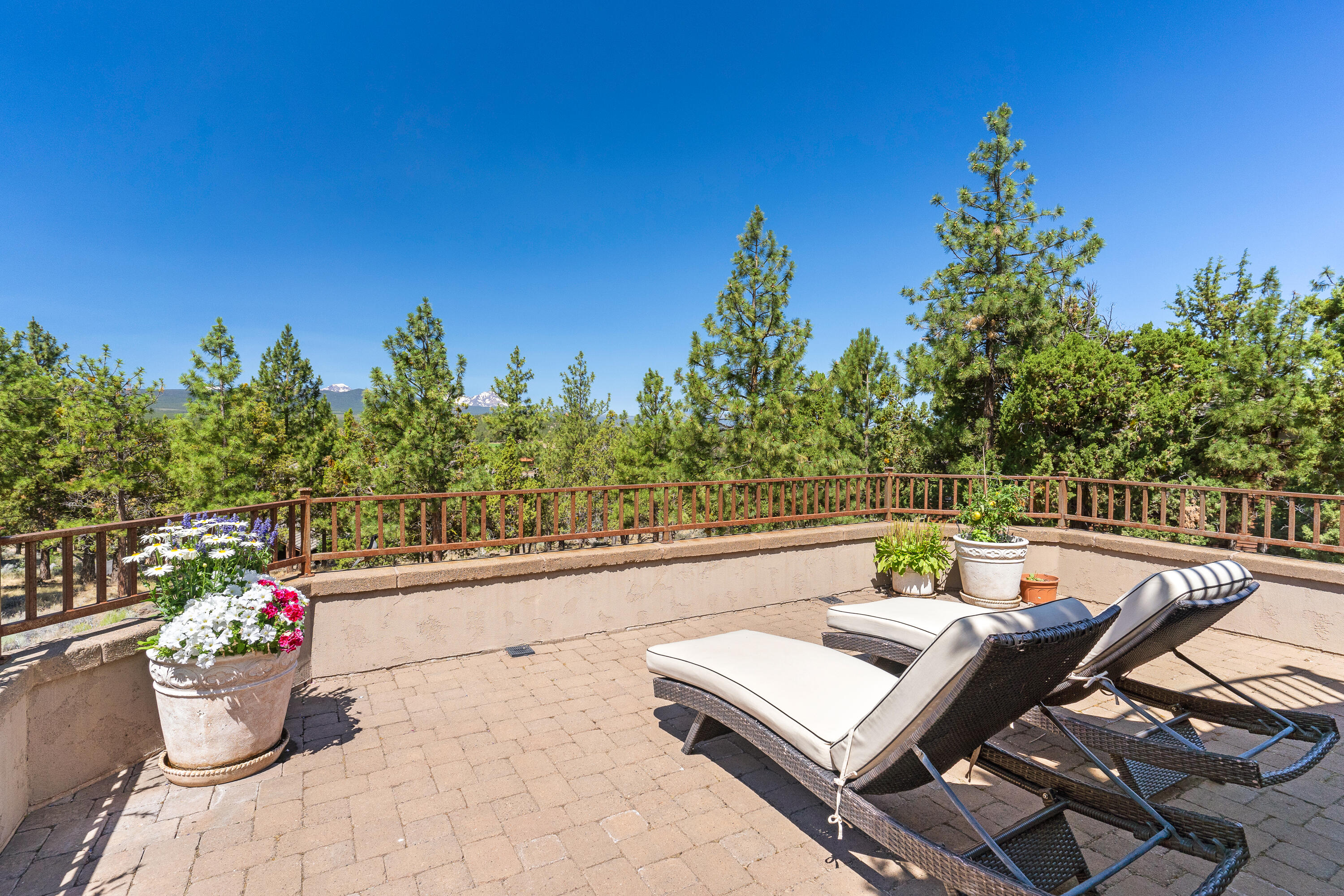 1819 Northwest Wild Rye Circle Bend, OR 97703 - Photo 42 of 48 44