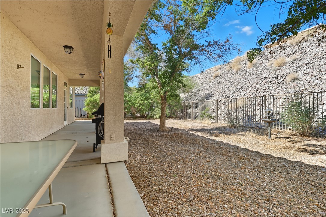 2364 Cottage Ridge Avenue Laughlin, NV 89029 - Photo 25 of 46