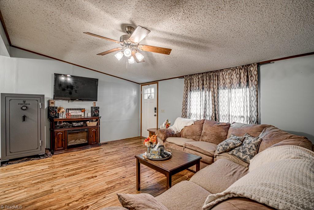 445 Ijames Church Road Mocksville, NC 27028 - Photo 5 of 21 Gallery Image 5