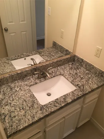 $1,495 | 10642 Logger Pines Trail, Unit B, Houston, TX 77088