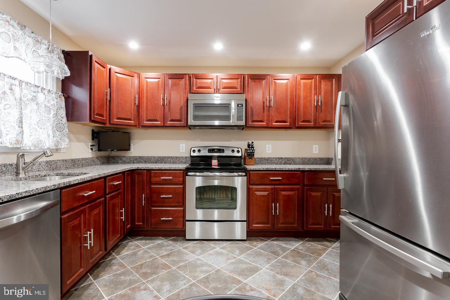 303 Colonial Drive Exton, PA 19341 - Photo 14 of 36 Gallery Image 14