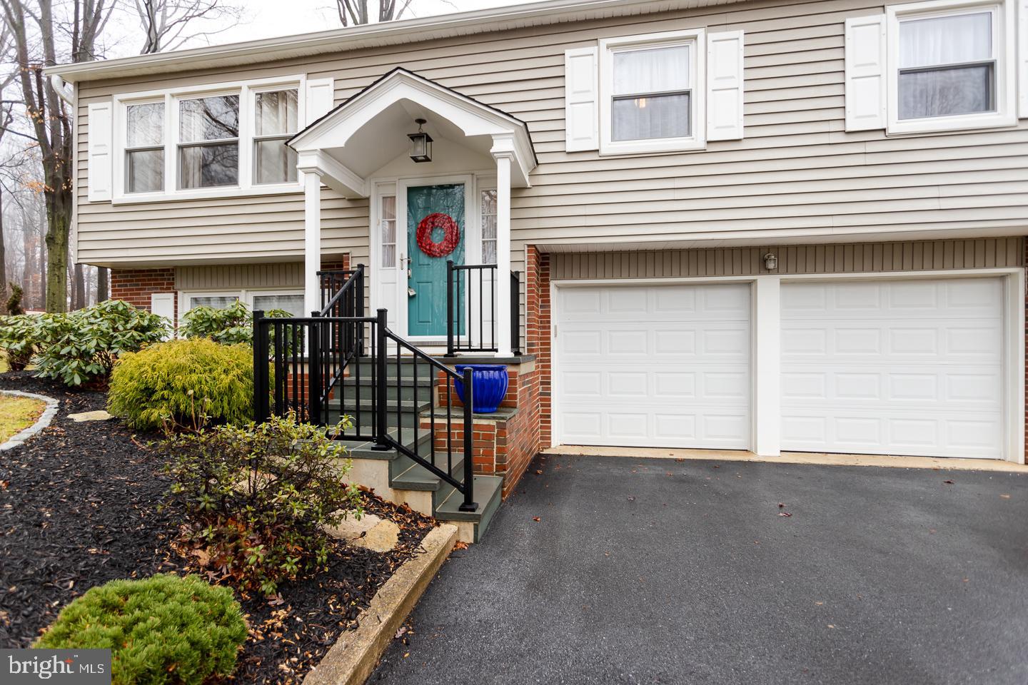 303 Colonial Drive Exton, PA 19341 - Photo 3 of 36 Gallery Image 3