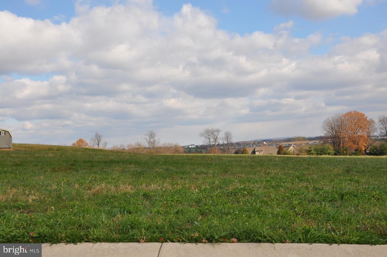 208 Hauer Terrace, Unit 187 Spring Grove, PA 17362 - Photo 1 of 1 Gallery Image 1