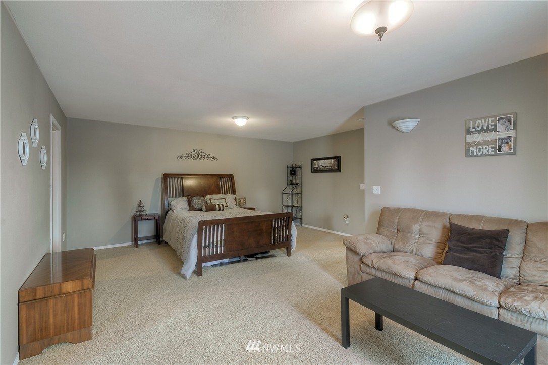 5836 188th Avenue Southwest Rochester, WA 98579 - Photo 14 of 22