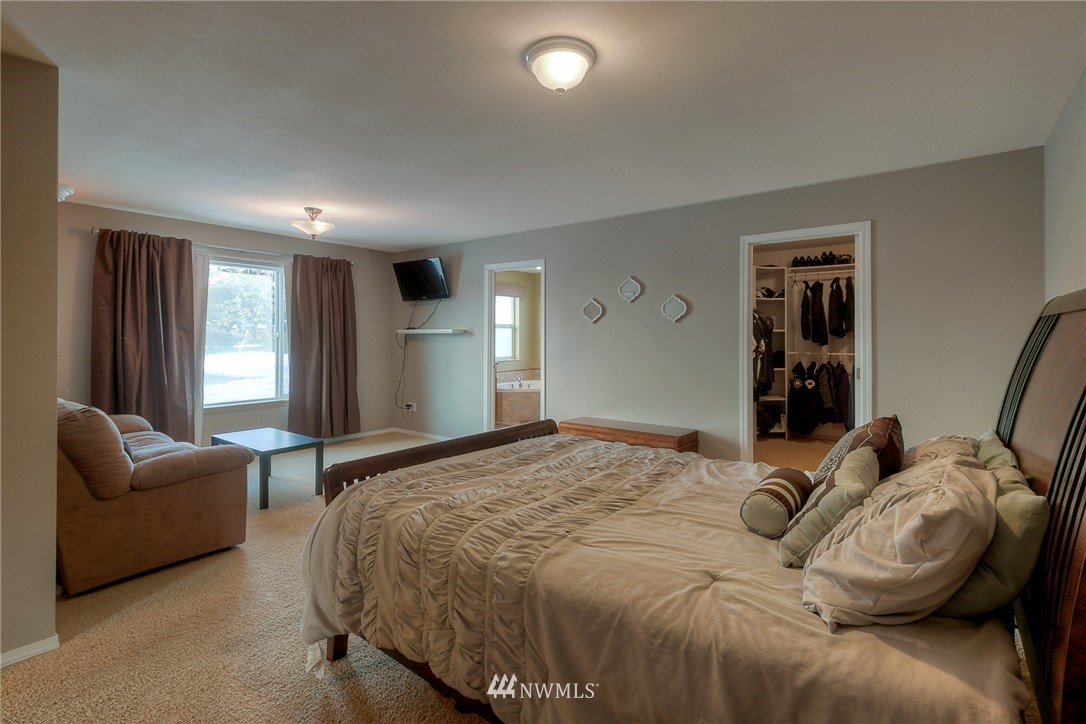 5836 188th Avenue Southwest Rochester, WA 98579 - Photo 18 of 22