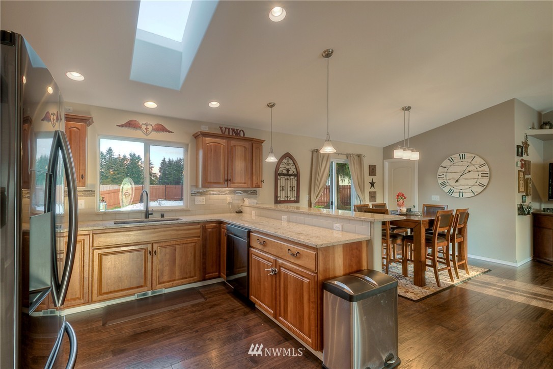 5836 188th Avenue Southwest Rochester, WA 98579 - Photo 6 of 22