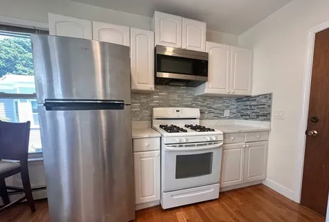 $3,990 | 359-361 Western Avenue, Unit 3, Cambridge, MA 02139