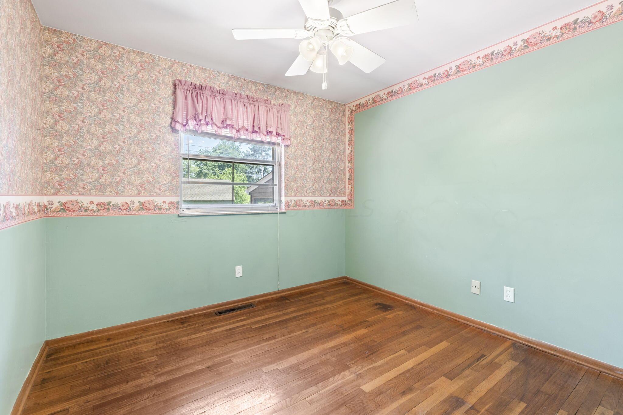 1442 Fullen Road Columbus, OH 43229 - Photo 20 of 46 Bedroom One