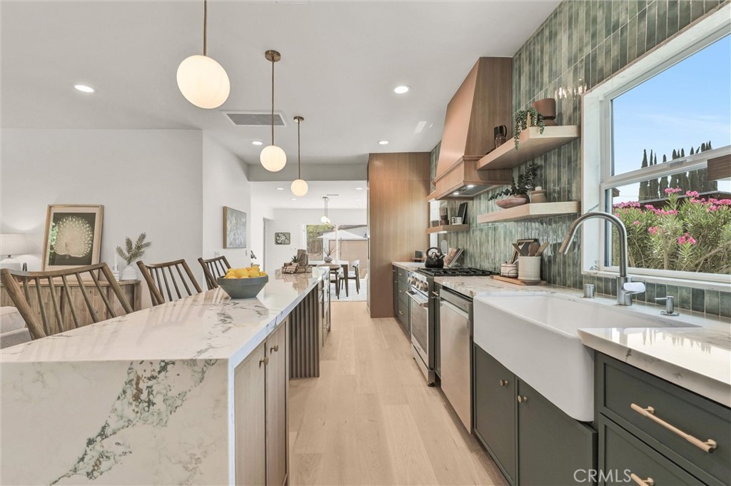 808 South Los Robles Avenue Pasadena, CA 91106 - Photo 14 of 38