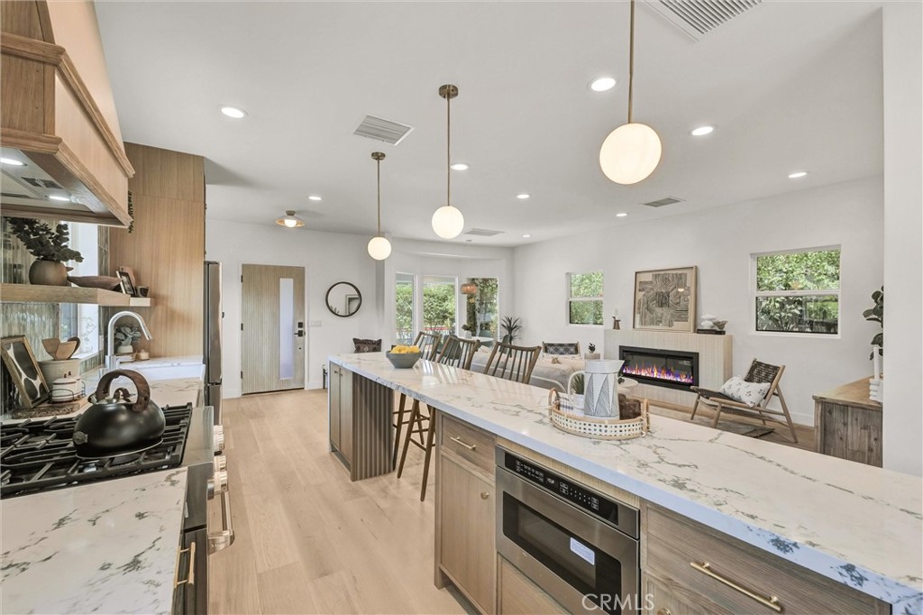 808 South Los Robles Avenue Pasadena, CA 91106 - Photo 18 of 38