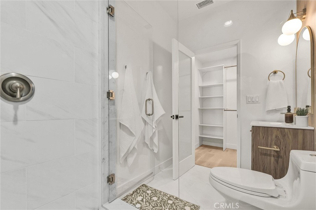 808 South Los Robles Avenue Pasadena, CA 91106 - Photo 26 of 38