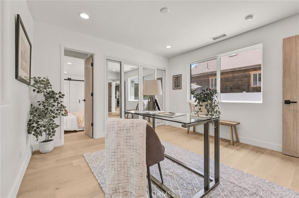 808 South Los Robles Avenue Pasadena, CA 91106 - Photo 30 of 38