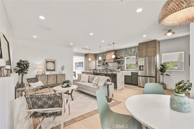 $1,698,000 | 808 South Los Robles Avenue, Pasadena, CA 91106