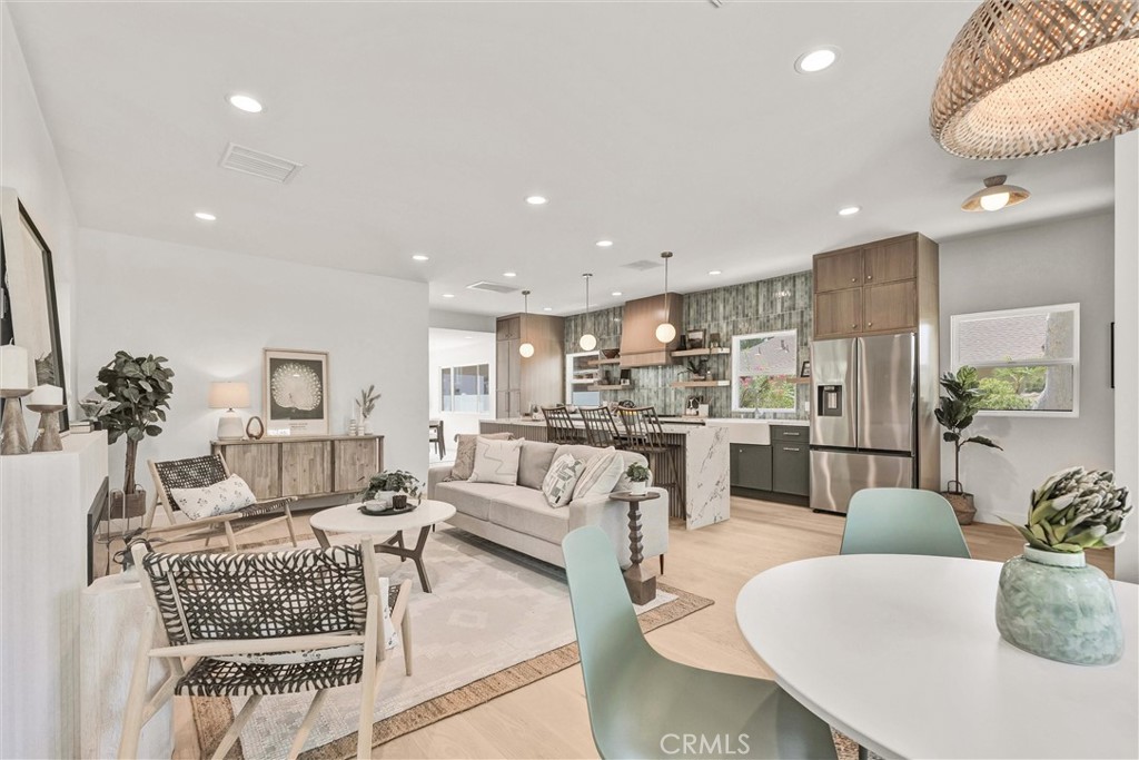 808 South Los Robles Avenue Pasadena, CA 91106 - Photo 10 of 38