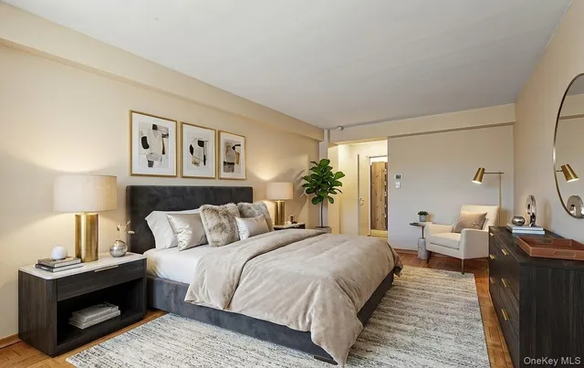 $390,000 | 65-15 Alderton Street, Unit 2C | Rego Park