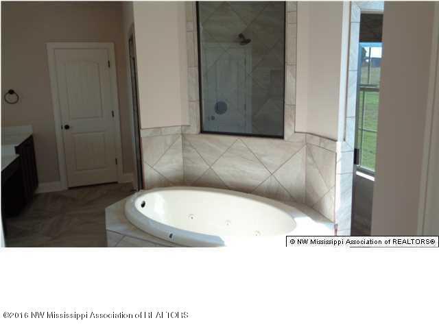 4615 Riva Ridge Drive Olive Branch, MS 38654 - Photo 14 of 27 20160714145009391330000000-o