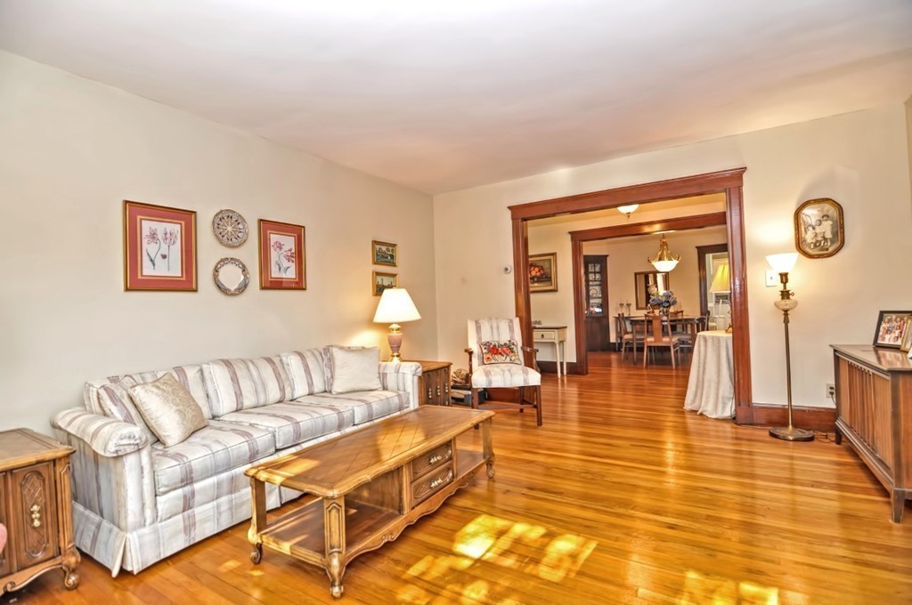 17-19 Oakley Road Watertown, MA 02472 - Photo 12 of 42