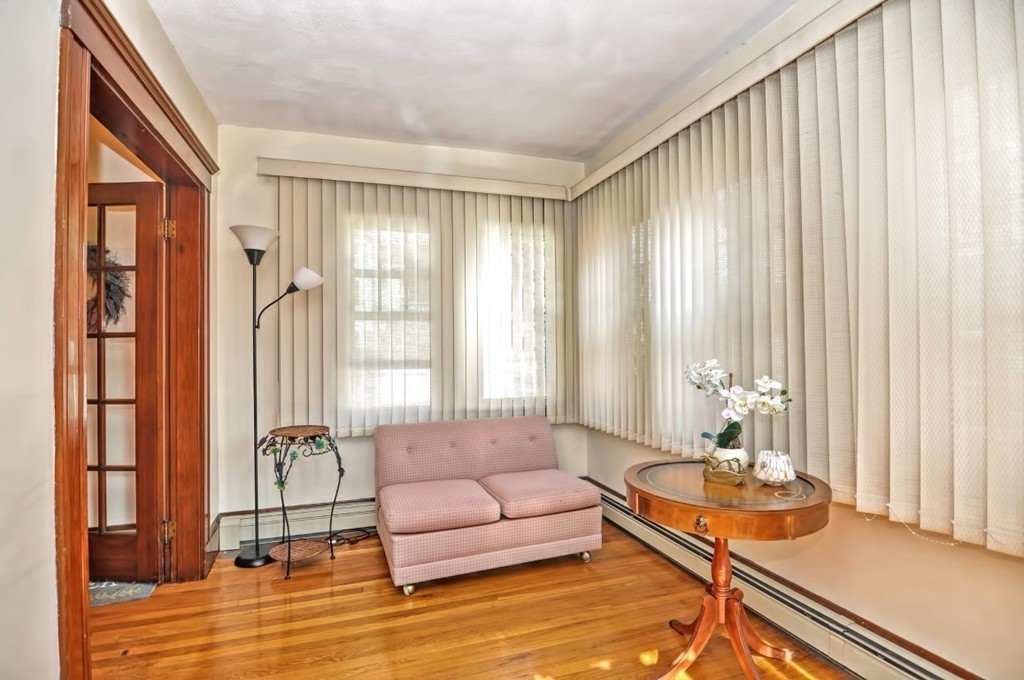 17-19 Oakley Road Watertown, MA 02472 - Photo 7 of 42