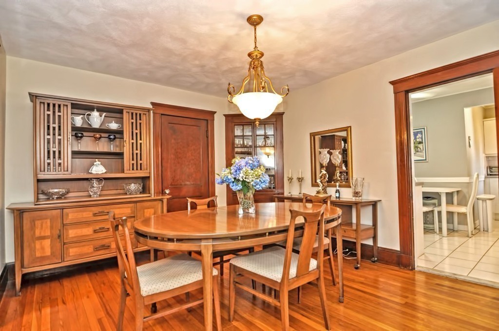 17-19 Oakley Road Watertown, MA 02472 - Photo 10 of 42