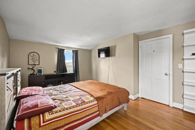 $2,600 | 133 Robbins Avenue, Newington, CT 06111