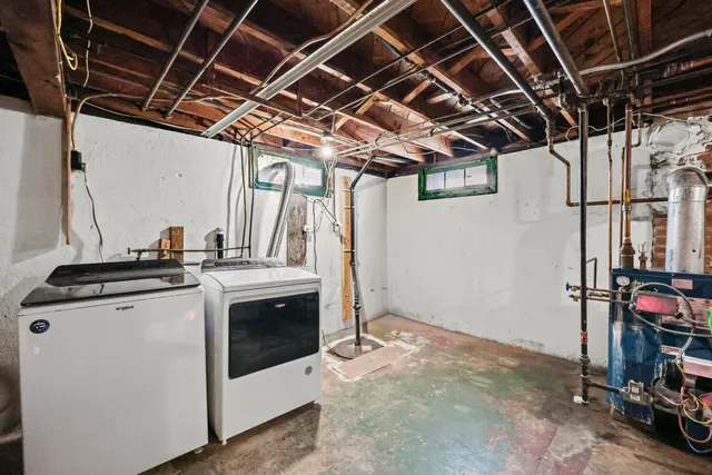 $2,600 | 133 Robbins Avenue, Newington, CT 06111