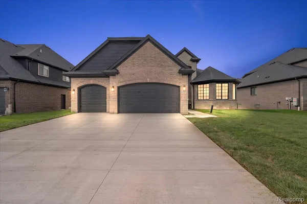 $699,900 | 24462 Sawgrass Drive, Macomb, MI 48042