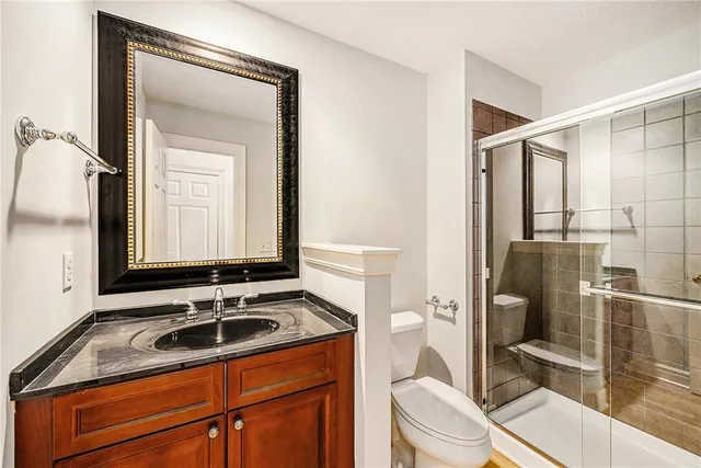 $460,000 | 13423 Summit Court, Kansas City, MO 64145