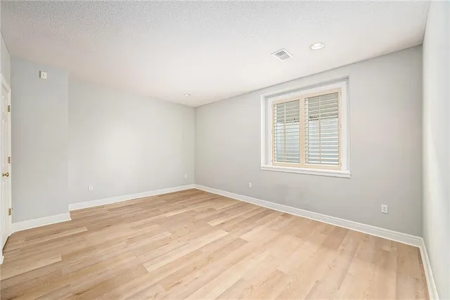 $460,000 | 13423 Summit Court, Kansas City, MO 64145