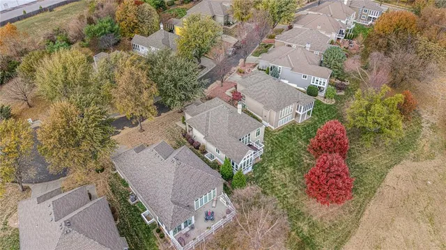 $460,000 | 13423 Summit Court, Kansas City, MO 64145