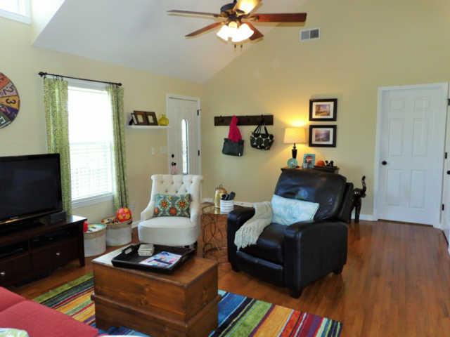 109 Rouse Road Dickson, TN 37055 - Photo 7 of 20 Gallery Image 7