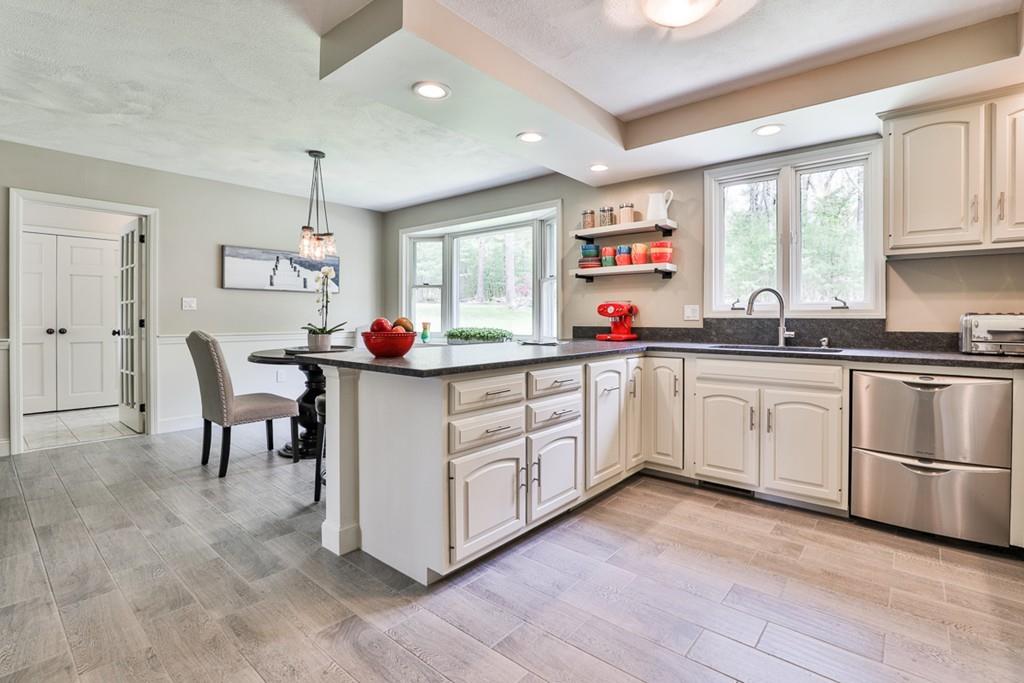 205 Ipswich Road Boxford, MA 01921 - Photo 7 of 42