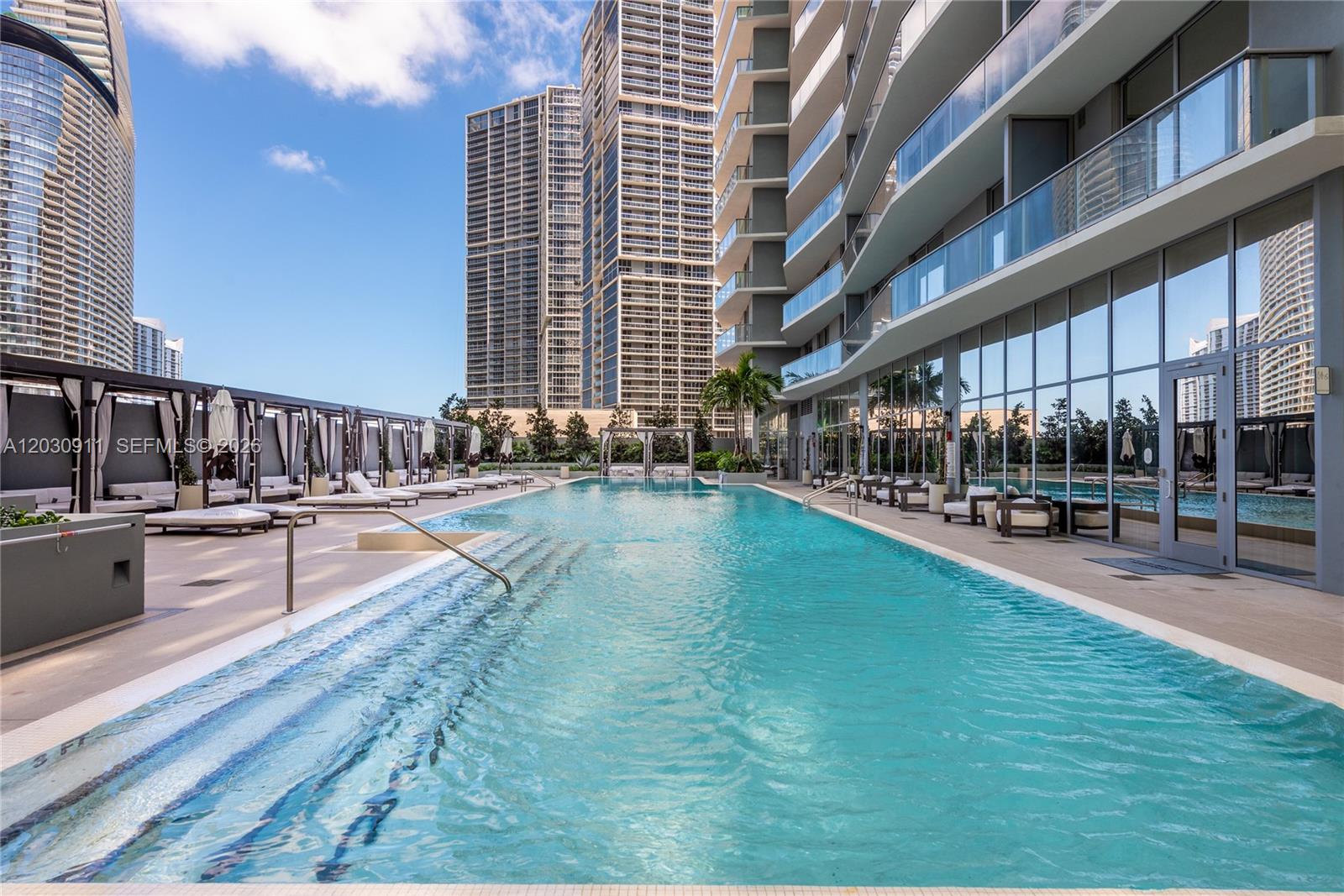 77 Southeast 5th Street, Unit 1804 Miami, FL 33131 - Photo 20 of 27