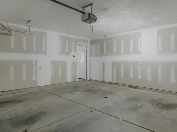 $2,100 | 3723 Blaze Drive, Murfreesboro, TN 37128