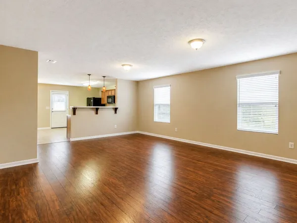 $2,100 | 3723 Blaze Drive, Murfreesboro, TN 37128