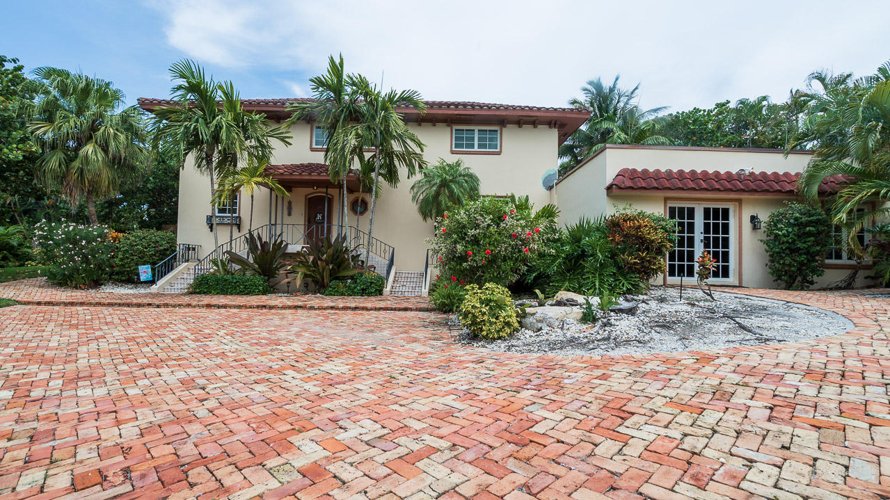 6060 North Ocean Boulevard Ocean Ridge, FL 33435 - Photo 3 of 23 Front