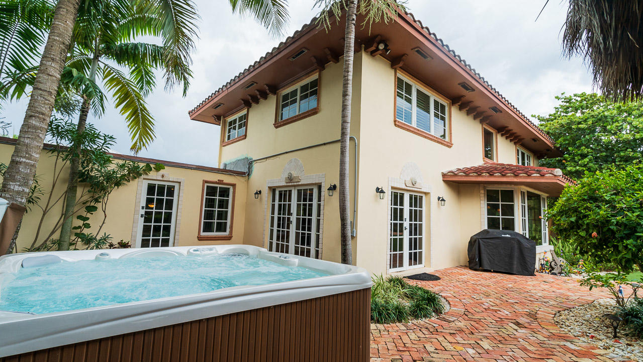 6060 North Ocean Boulevard Ocean Ridge, FL 33435 - Photo 5 of 23 Spa/House