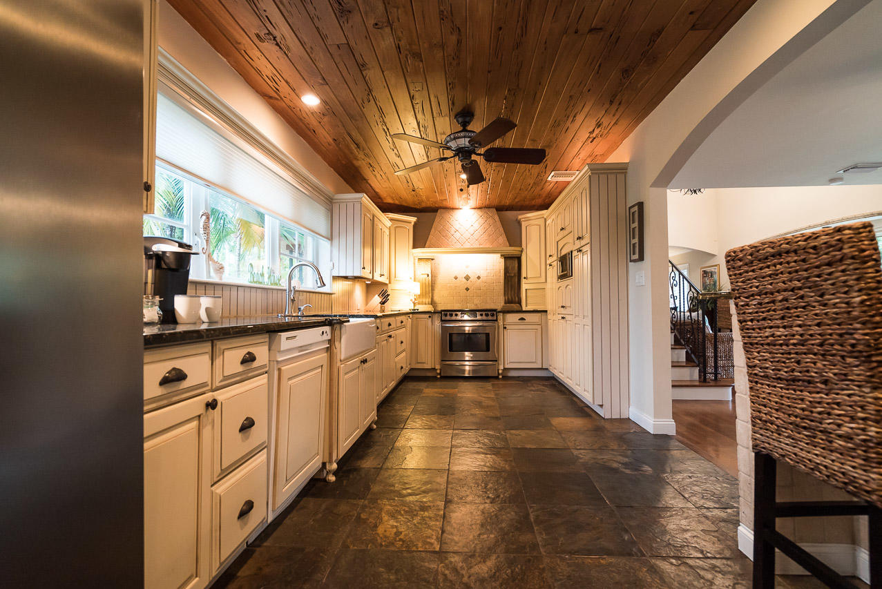 6060 North Ocean Boulevard Ocean Ridge, FL 33435 - Photo 9 of 23 Kitchen