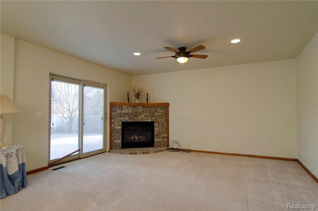 26005 King Road Romulus, MI 48174 - Photo 5 of 31 4.jpg