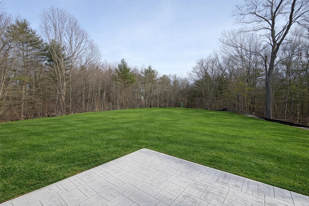 16 Smith Hanson Road North Brookfield, MA 01535 - Photo 3 of 39