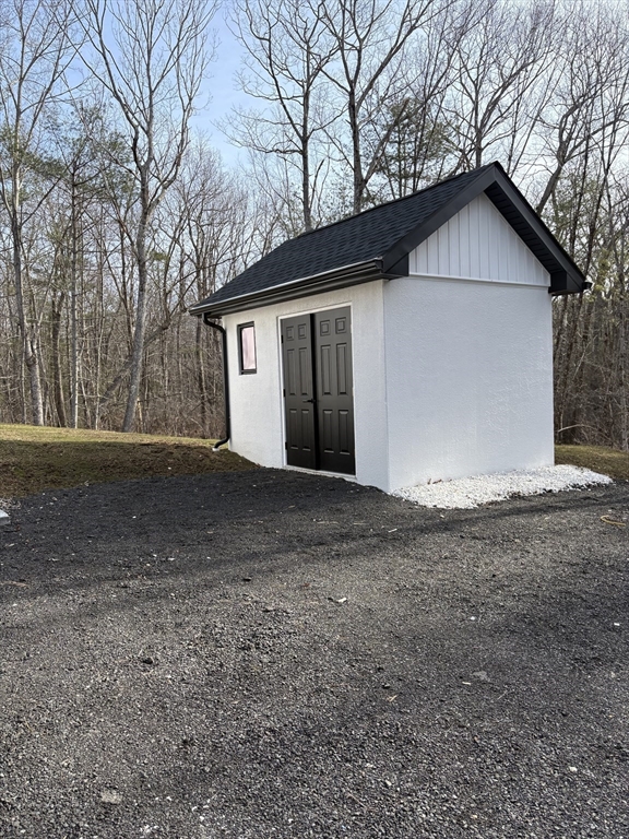 16 Smith Hanson Road North Brookfield, MA 01535 - Photo 8 of 39