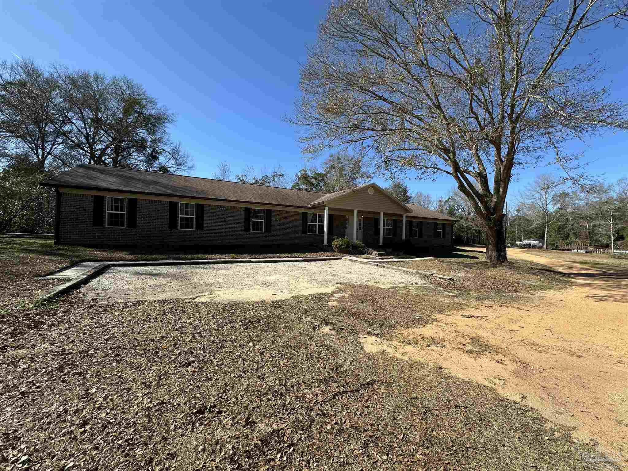 95 Danielle Lane Cantonment, FL 32533 - Photo 3 of 30