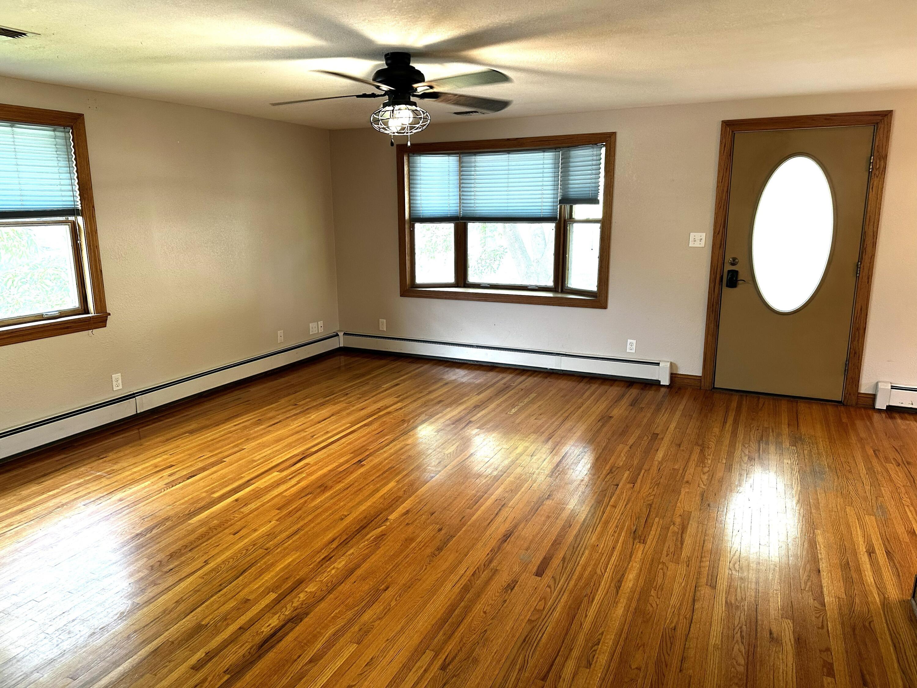 959 South Main Street Sheridan, WY 82801 - Photo 6 of 39 06