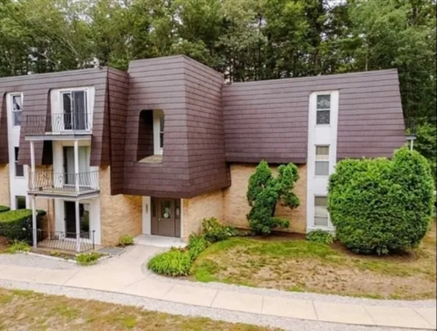 $1,800 | 8 Shadowbrook Lane, Unit 38, Milford, MA 01757