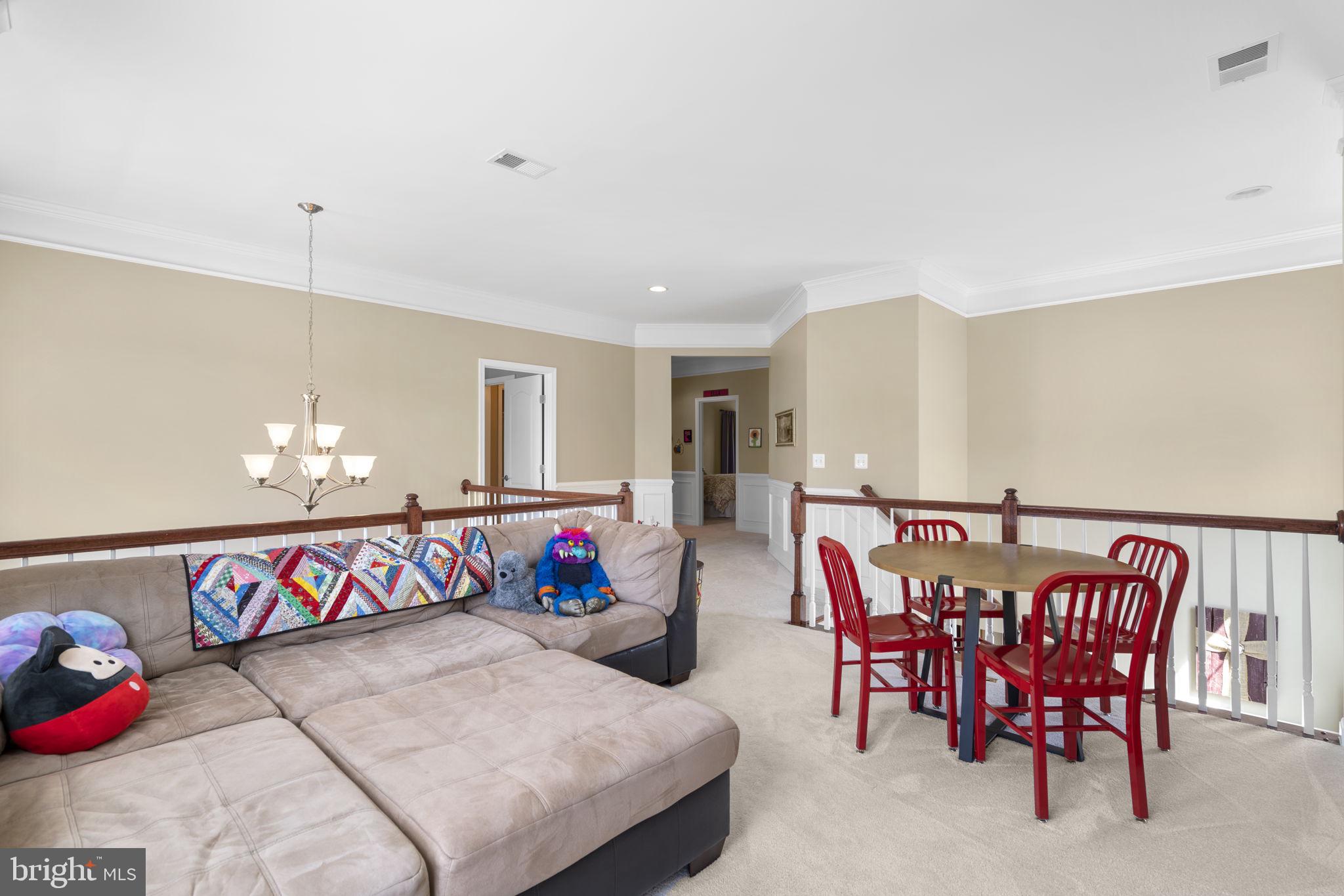 9323 Castle Hill Road Springfield, VA 22153 - Photo 34 of 95