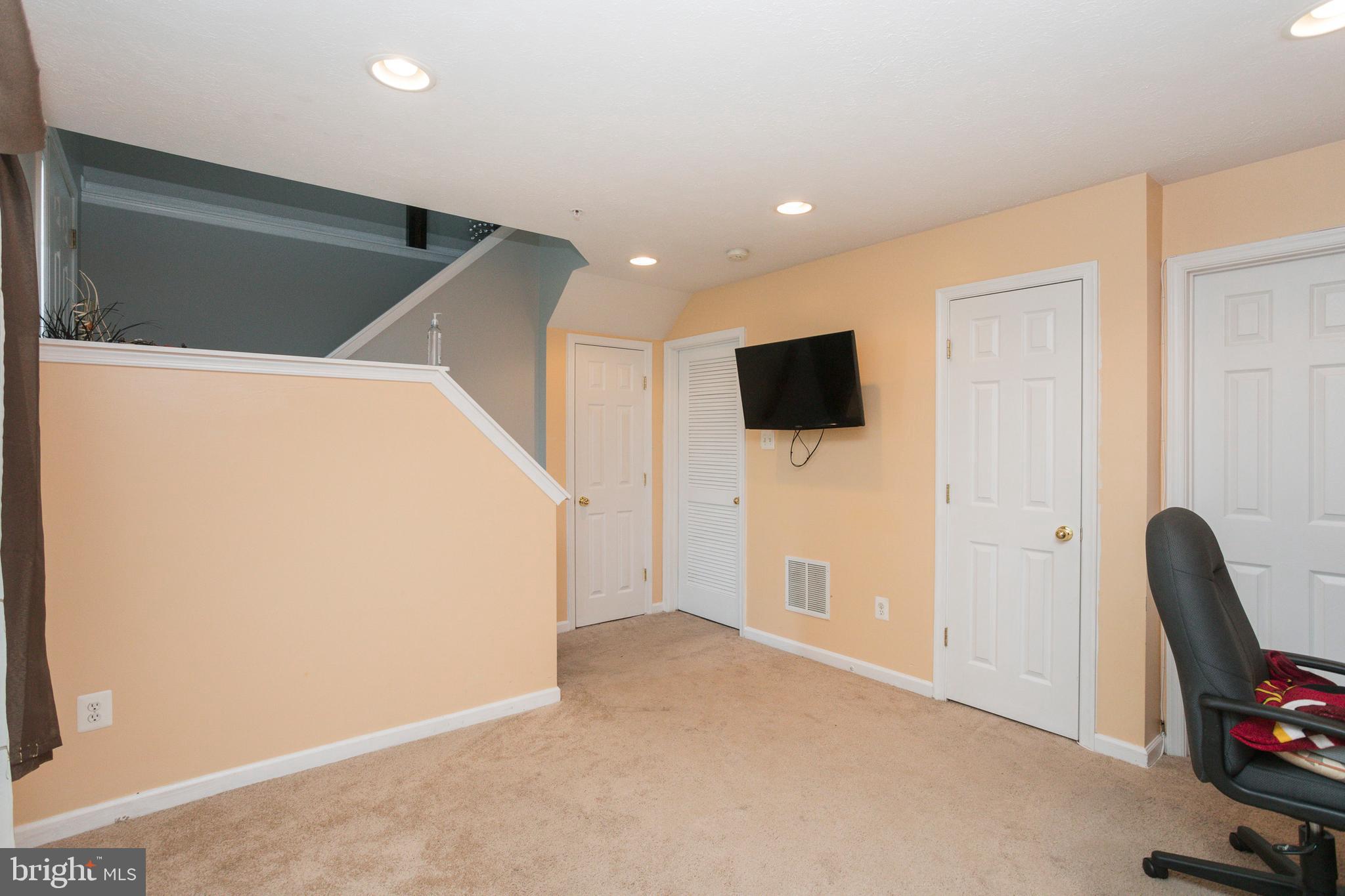 1010 Hickam Road Middle River, MD 21220 - Photo 4 of 35