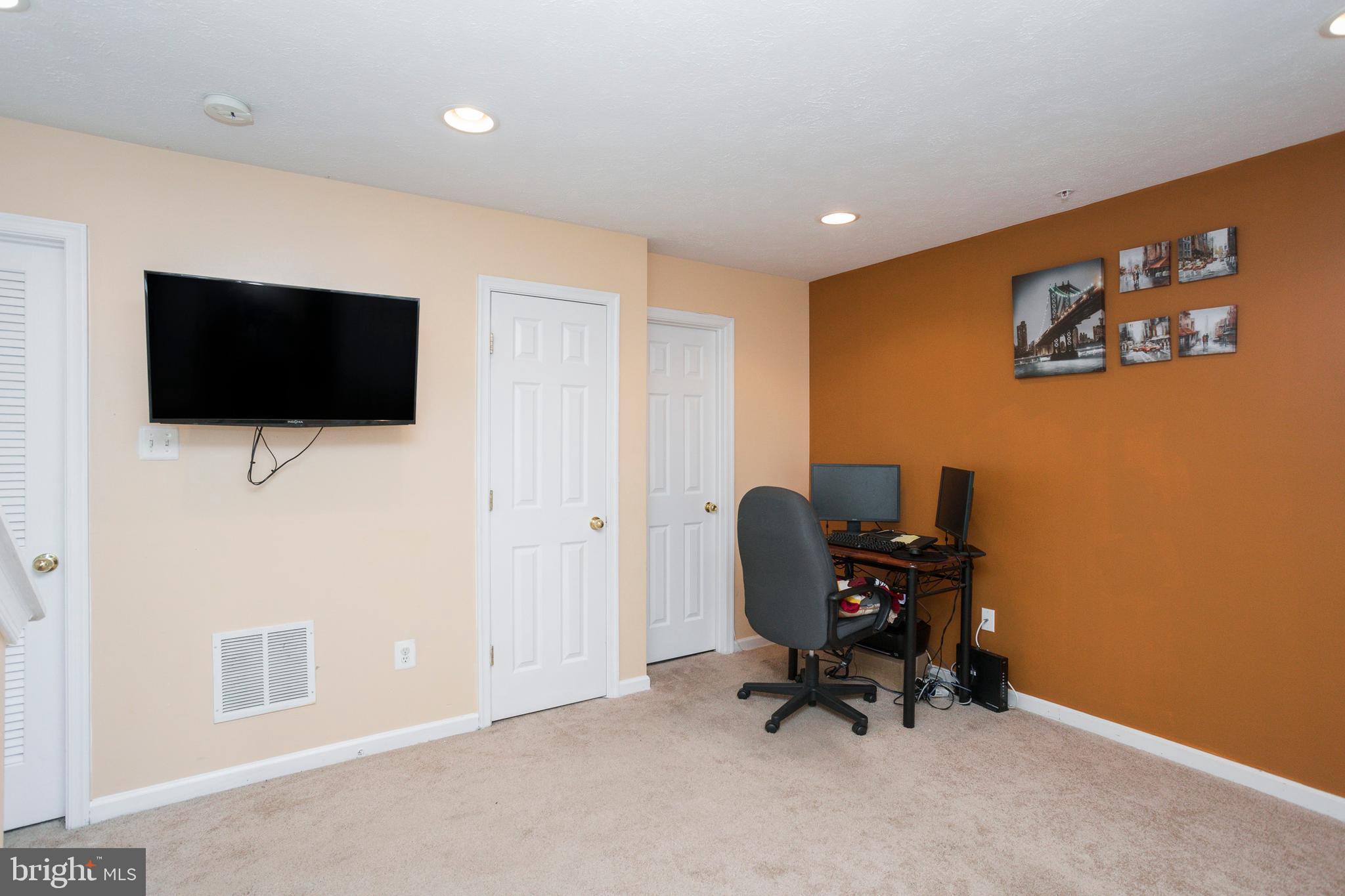 1010 Hickam Road Middle River, MD 21220 - Photo 5 of 35