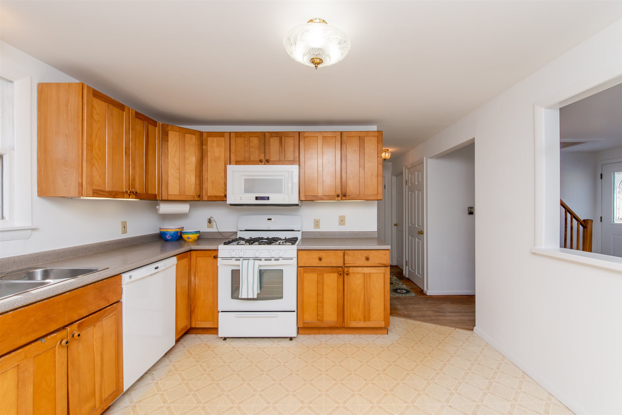 11 Wedgewood Road Dover, NH 03820 - Photo 4 of 10 Gallery Image 4