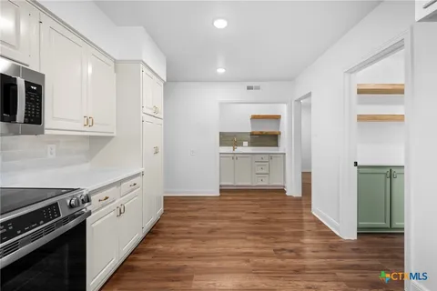 $430,000 | 615 West Royal Avenue, Temple, TX 76501