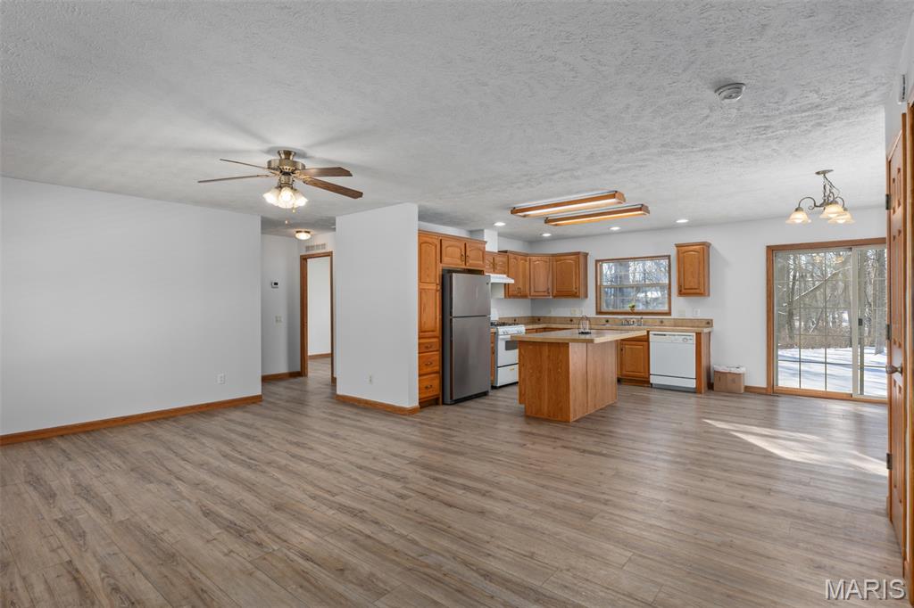 104 Mine Road Sawyerville, IL 62088 - Photo 4 of 28