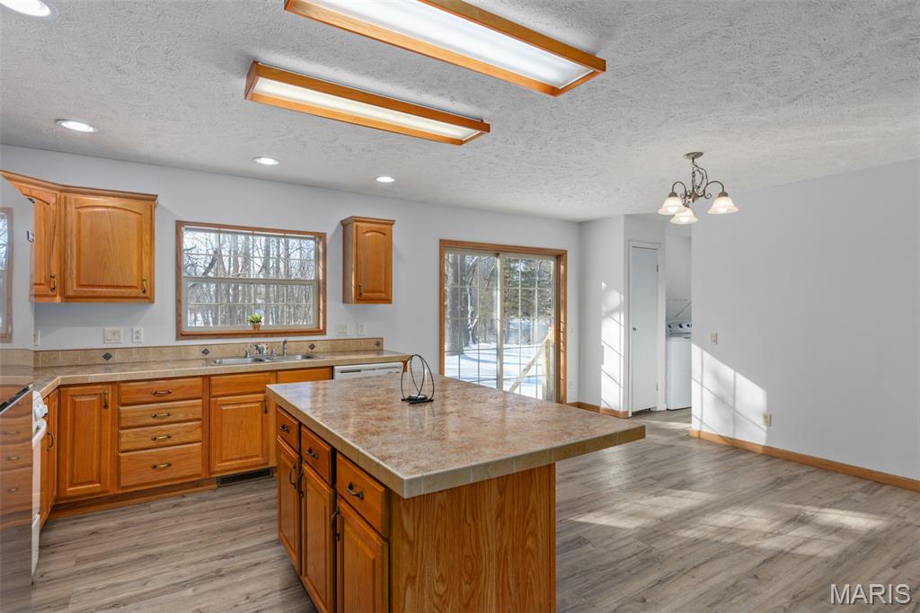 104 Mine Road Sawyerville, IL 62088 - Photo 8 of 28